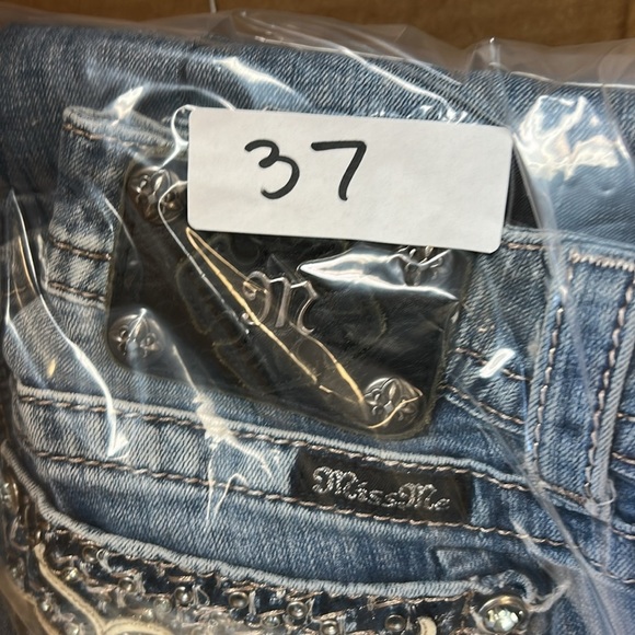 Miss Me / original / mid rise boot cut jeans / Size 27 / - Picture 14 of 14